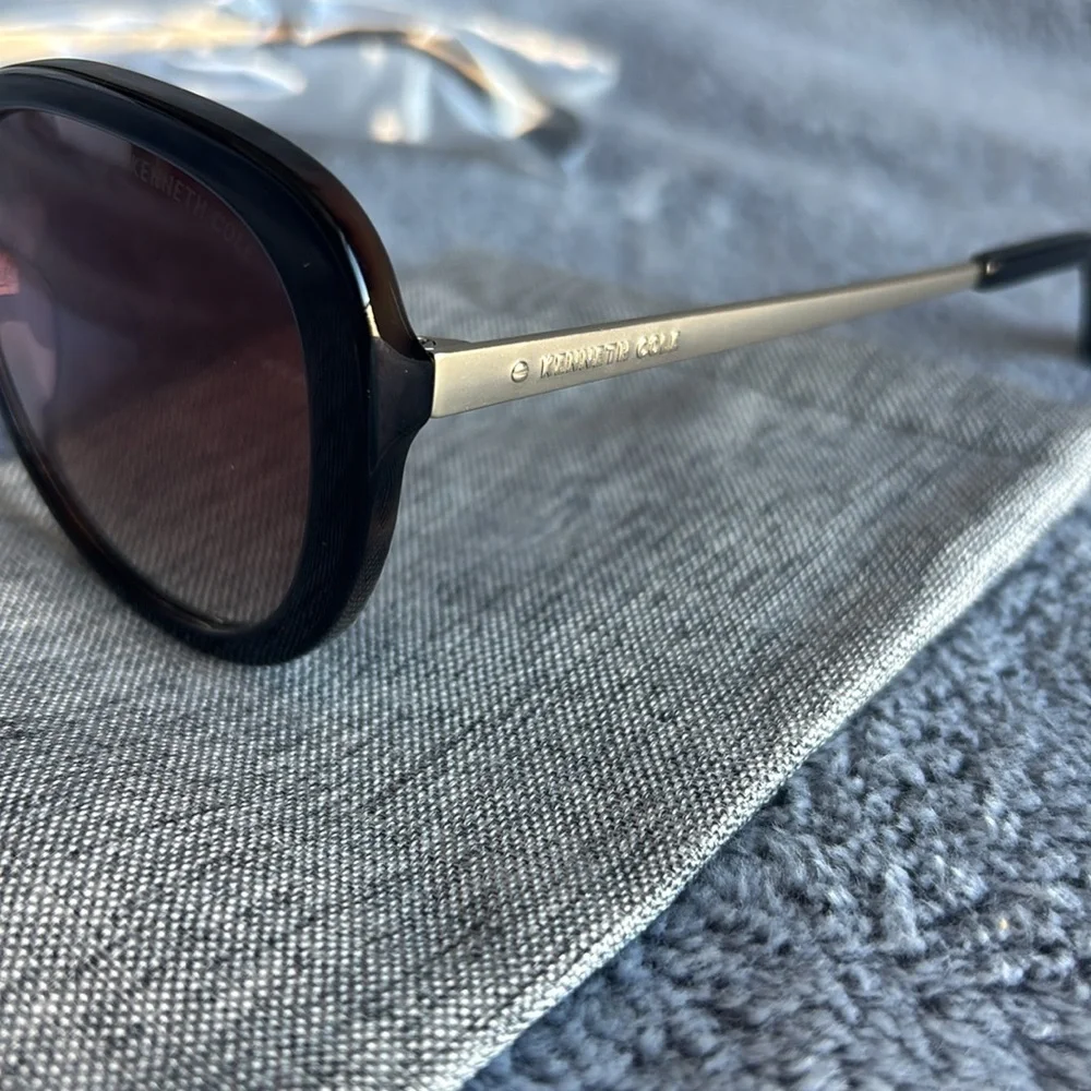Kenneth Cole 56mm Cat Eye Sunglasses in Black/Gold/Gradient Brown NWT